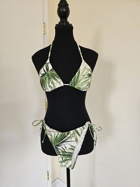H&M Tropical Green Palm Leaf String Bikini Set